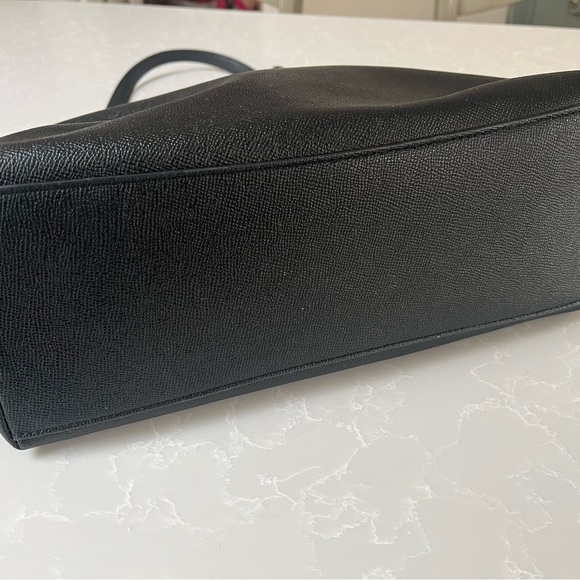 Coach purse - Picture 4 of 5